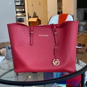 Michael Kors tote